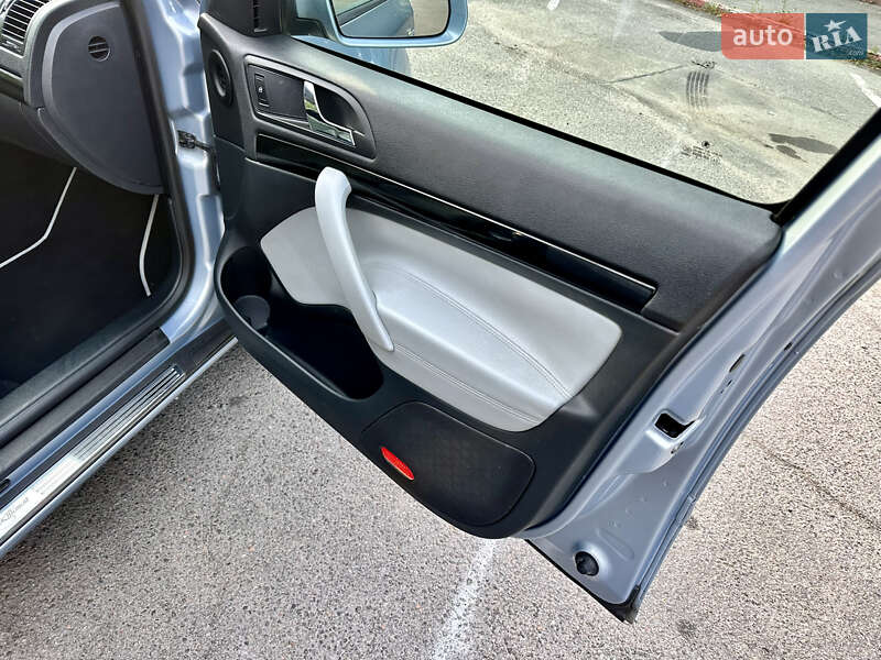 Универсал Skoda Octavia 2009 в Виннице
