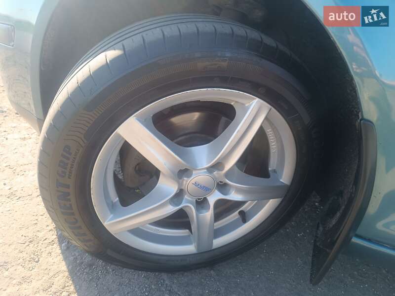Универсал Skoda Octavia 2006 в Бобровице