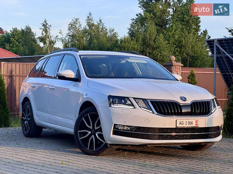 Универсал Skoda Octavia 2017 в Стрые