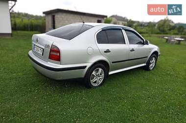 Лифтбек Skoda Octavia 1999 в 