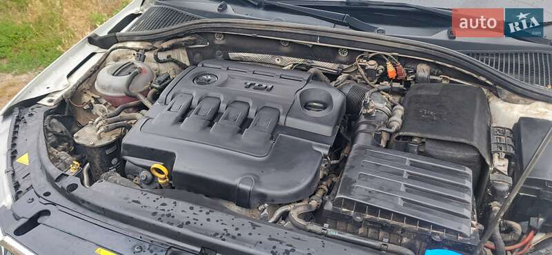 Универсал Skoda Octavia 2014 в Миргороде