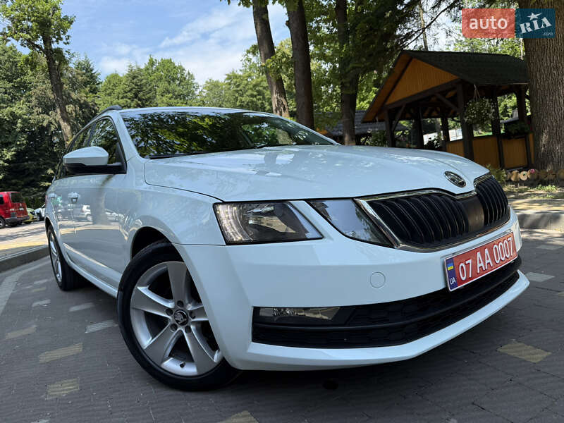 Универсал Skoda Octavia 2017 в Дрогобыче