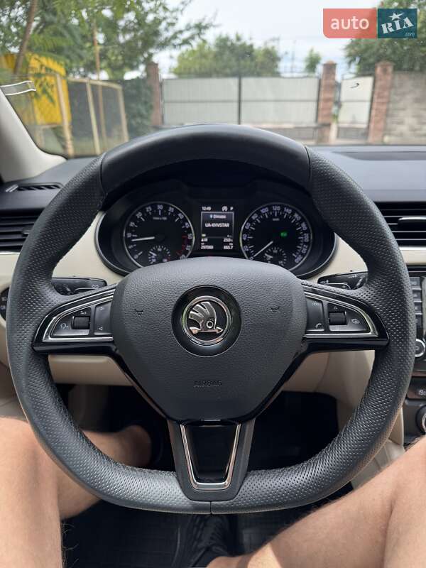 Универсал Skoda Octavia 2016 в Ровно