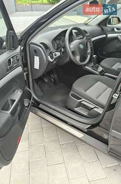 Лифтбек Skoda Octavia 2008 в 