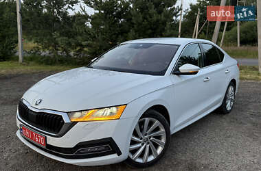 Лифтбек Skoda Octavia 2021 в 