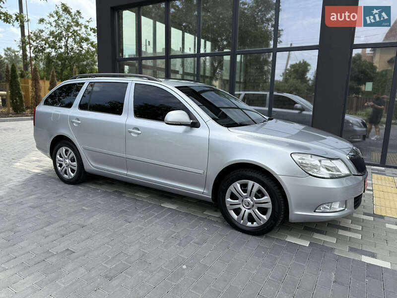 Универсал Skoda Octavia 2010 в Полтаве