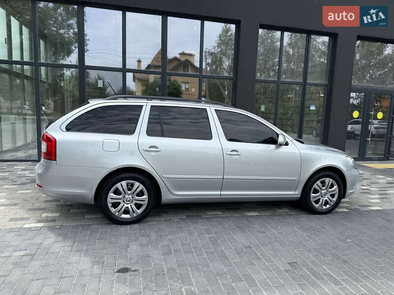 Универсал Skoda Octavia 2010 в Полтаве