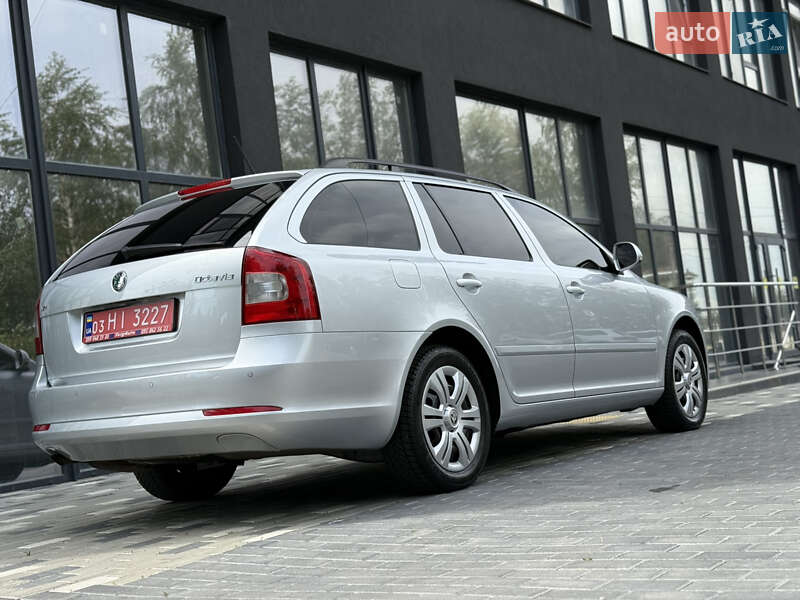 Универсал Skoda Octavia 2010 в Полтаве