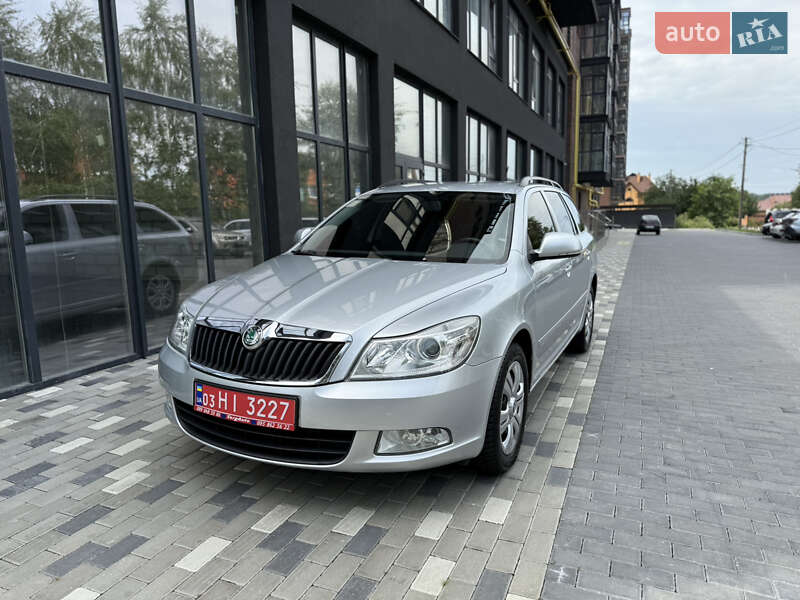 Универсал Skoda Octavia 2010 в Полтаве