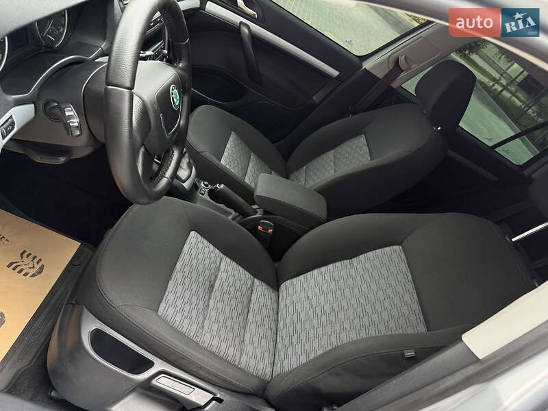 Универсал Skoda Octavia 2010 в Полтаве