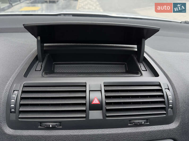 Универсал Skoda Octavia 2010 в Полтаве