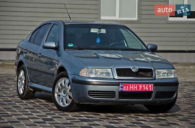 Лифтбек Skoda Octavia 2004 в 