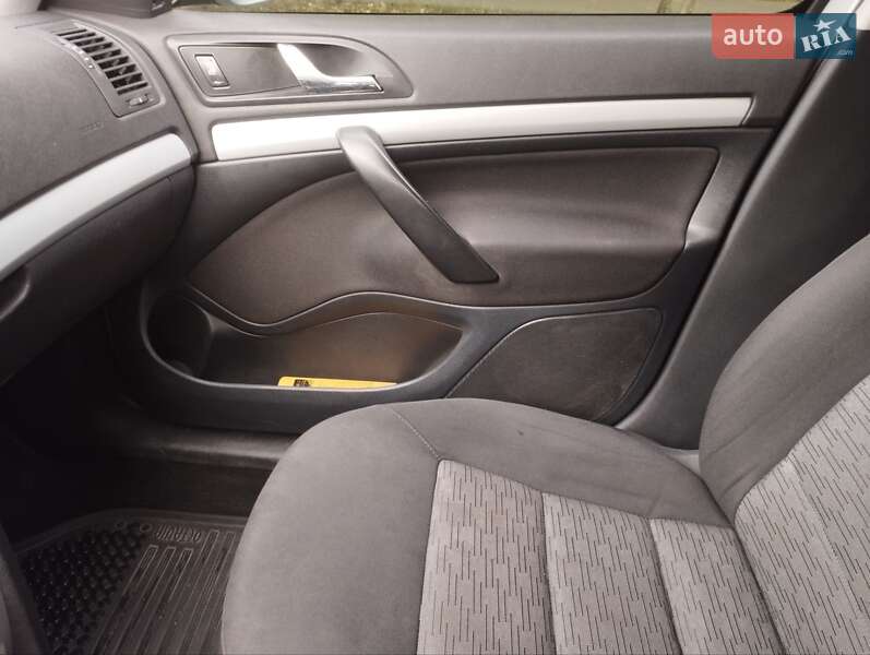 Универсал Skoda Octavia 2010 в Сумах