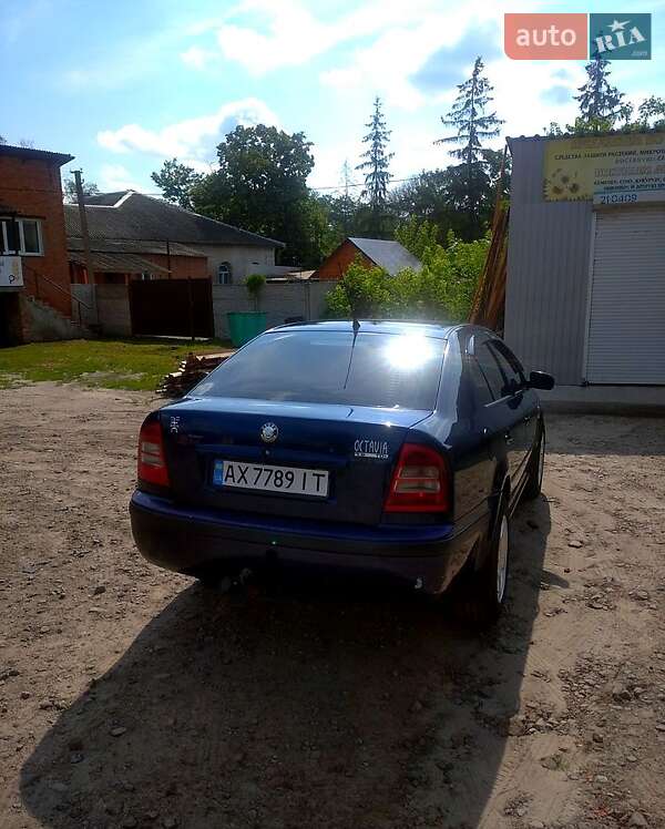 Лифтбек Skoda Octavia 2003 в Харькове