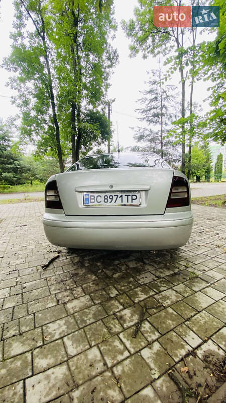 Лифтбек Skoda Octavia 2004 в Львове