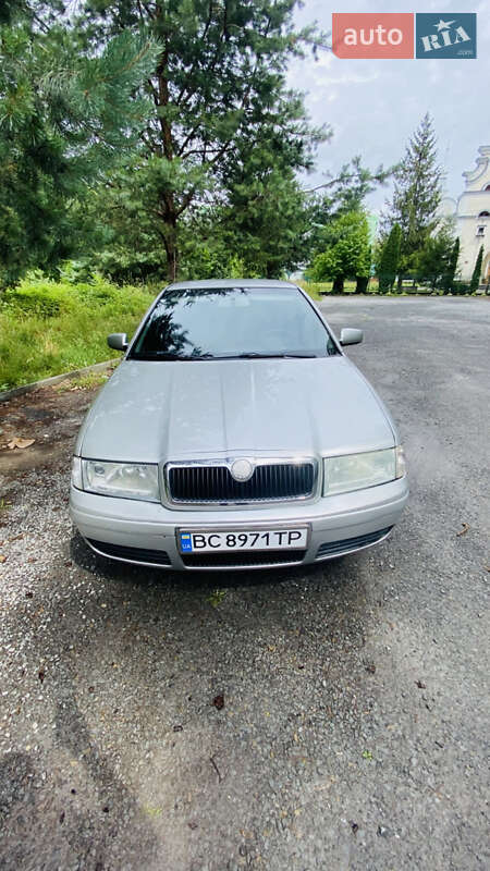Лифтбек Skoda Octavia 2004 в Львове