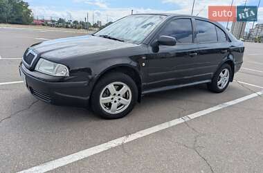Лифтбек Skoda Octavia 2004 в Киеве