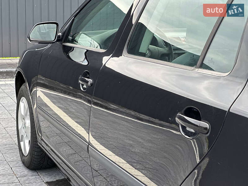 Универсал Skoda Octavia 2005 в Самборе