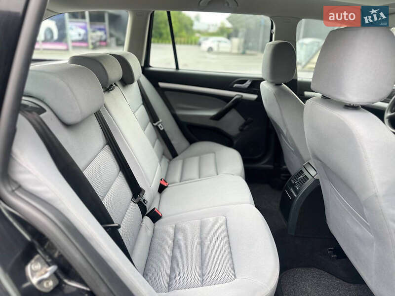 Универсал Skoda Octavia 2005 в Самборе