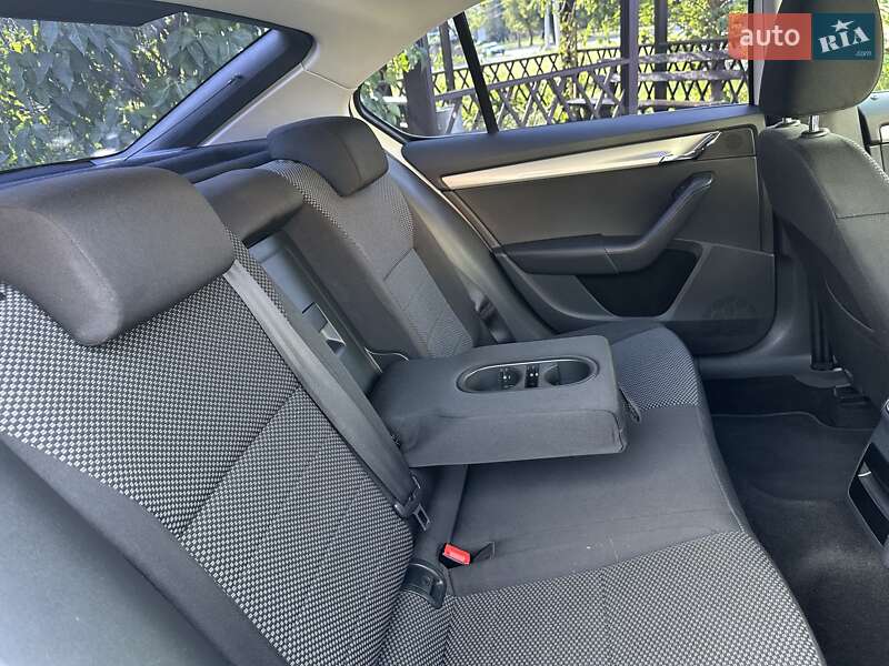 Лифтбек Skoda Octavia 2013 в Харькове