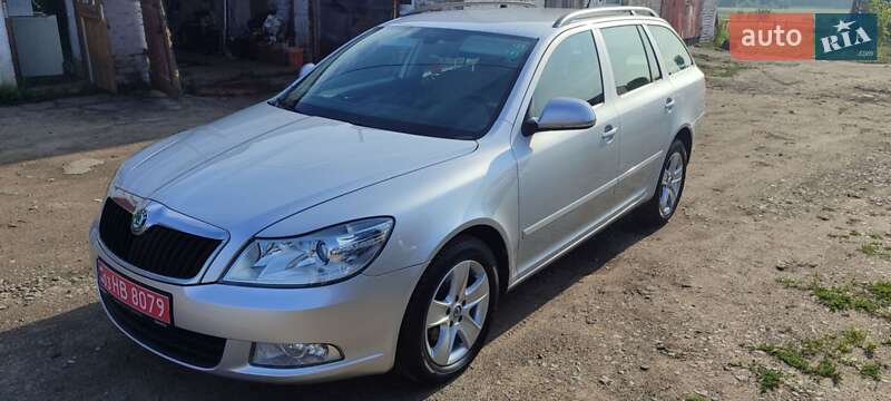 Універсал Skoda Octavia 2012 в 