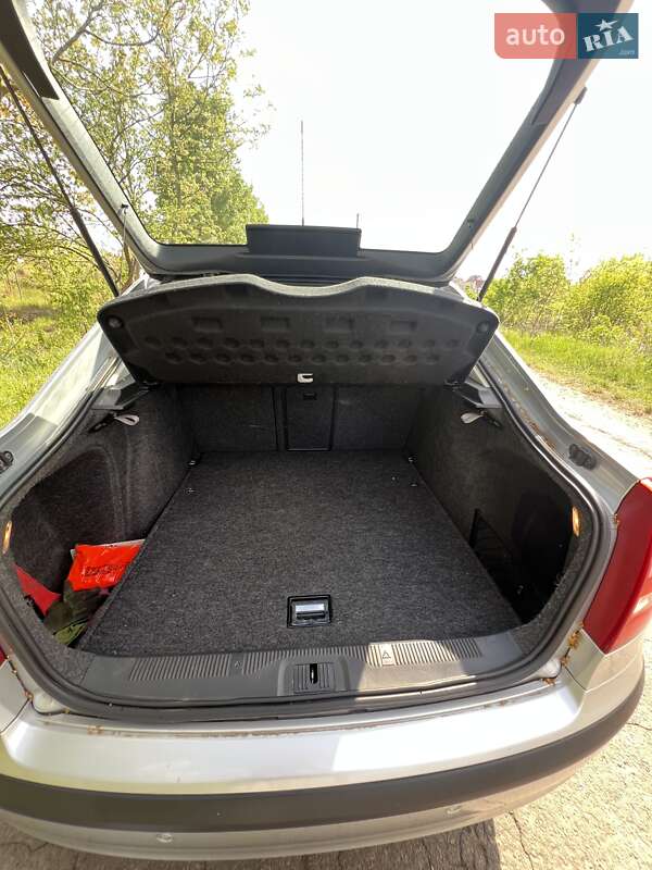 Лифтбек Skoda Octavia 2008 в Житомире