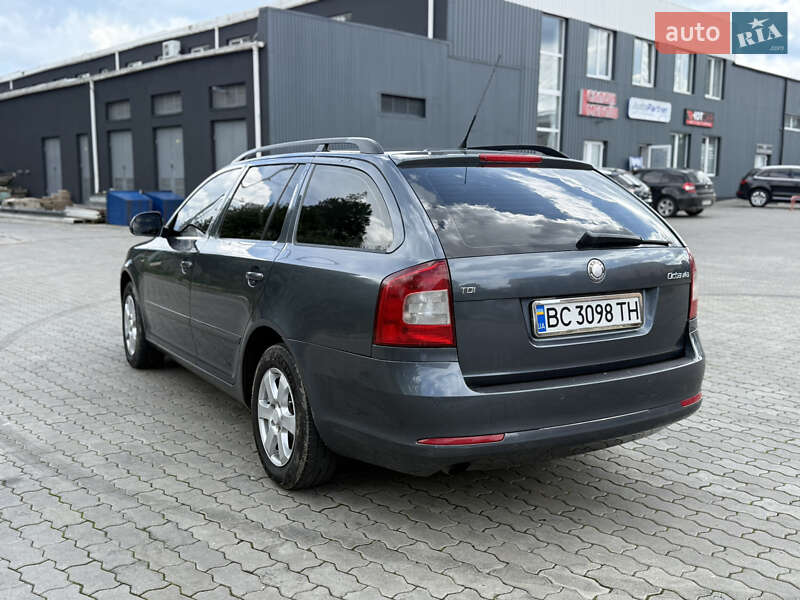 Универсал Skoda Octavia 2009 в Стрые