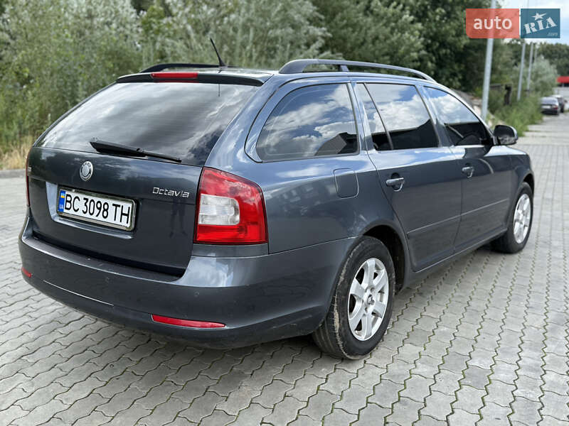 Универсал Skoda Octavia 2009 в Стрые