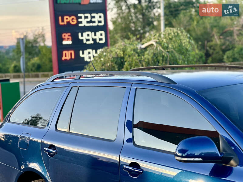 Универсал Skoda Octavia 2011 в Кривом Роге