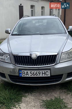 Универсал Skoda Octavia 2010 в Кропивницком