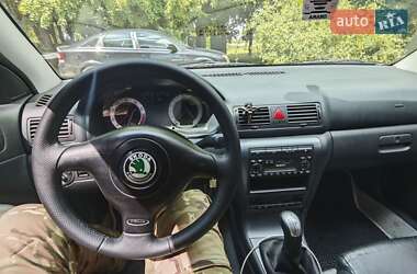 Лифтбек Skoda Octavia 2001 в 