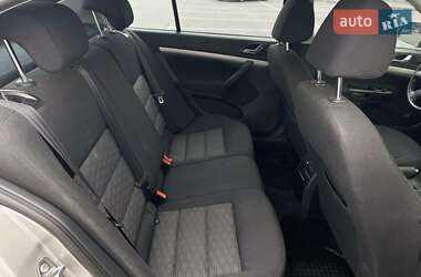 Лифтбек Skoda Octavia 2012 в 