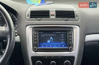 Лифтбек Skoda Octavia 2012 в 
