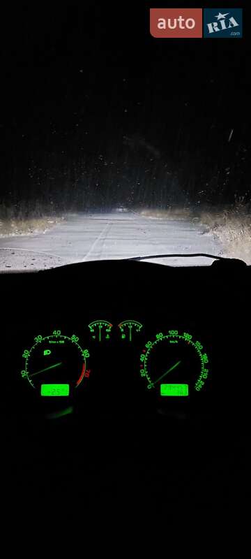 Лифтбек Skoda Octavia 2001 в Чернигове