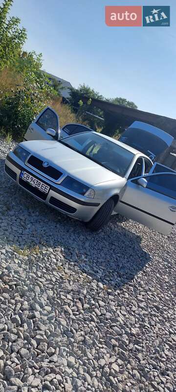 Лифтбек Skoda Octavia 2001 в Чернигове
