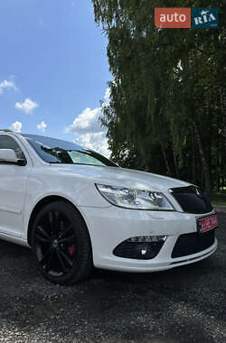 Универсал Skoda Octavia 2010 в 