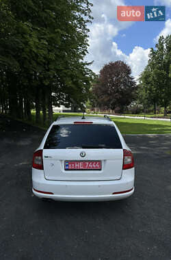 Универсал Skoda Octavia 2010 в 