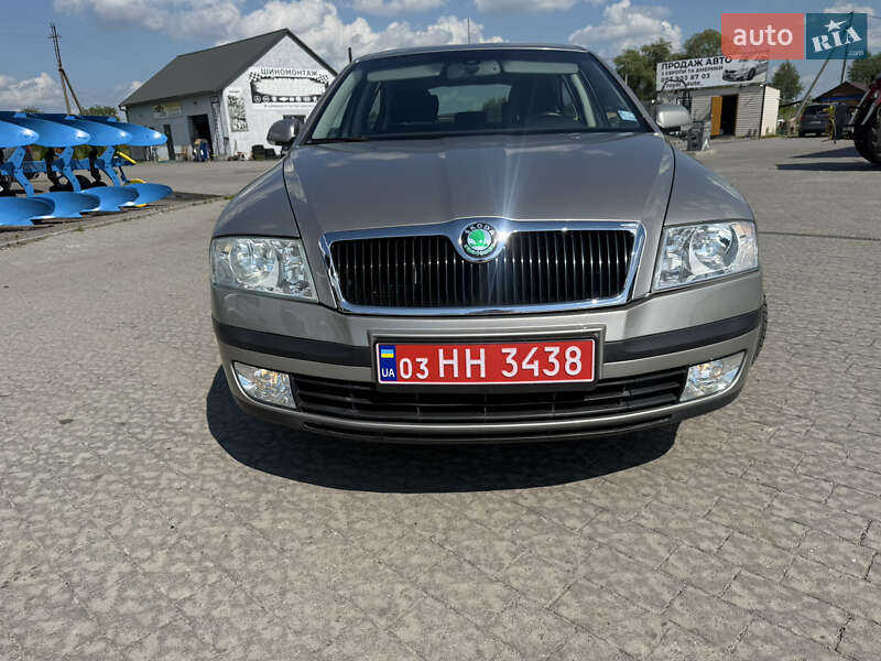 Лифтбек Skoda Octavia 2006 в Львове