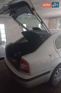 Лифтбек Skoda Octavia 2005 в Казатине