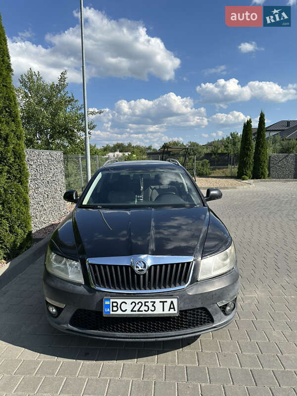 Универсал Skoda Octavia 2011 в Самборе