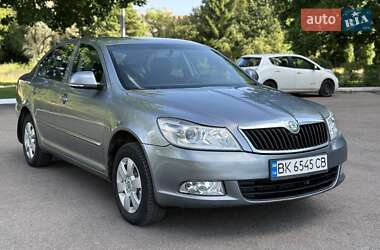 Лифтбек Skoda Octavia 2012 в 