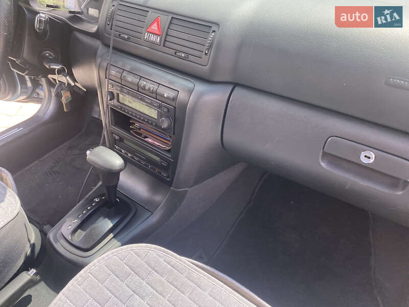 Универсал Skoda Octavia 2003 в Ивано-Франковске