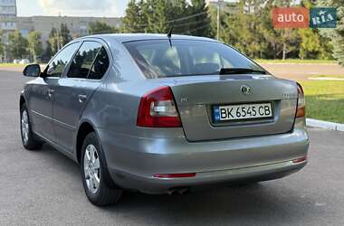 Лифтбек Skoda Octavia 2012 в 