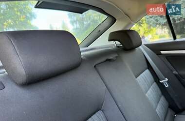 Лифтбек Skoda Octavia 2012 в 