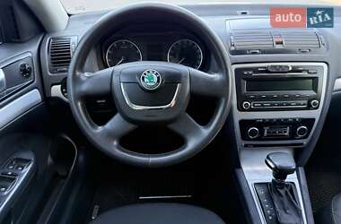 Лифтбек Skoda Octavia 2012 в 