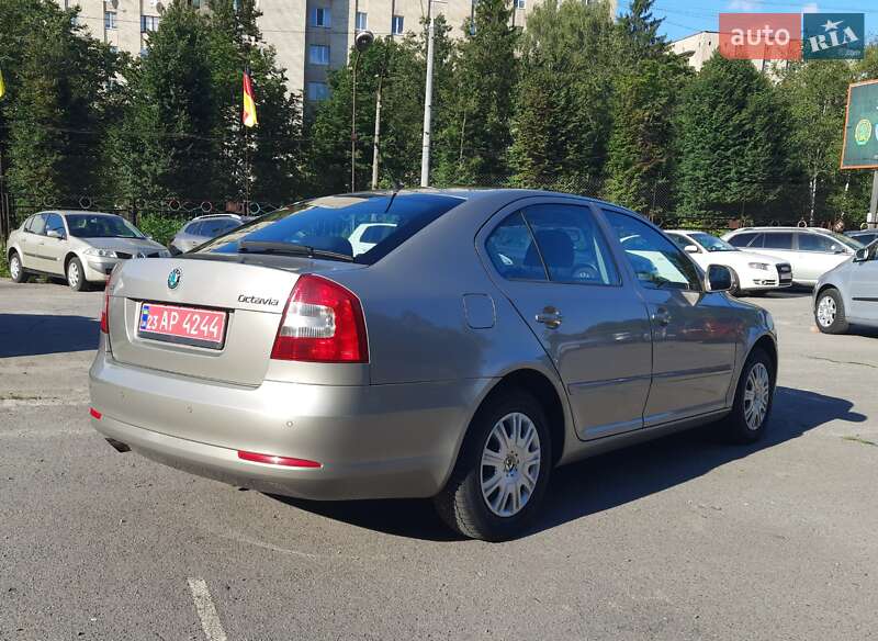 Лифтбек Skoda Octavia 2011 в Хмельницком
