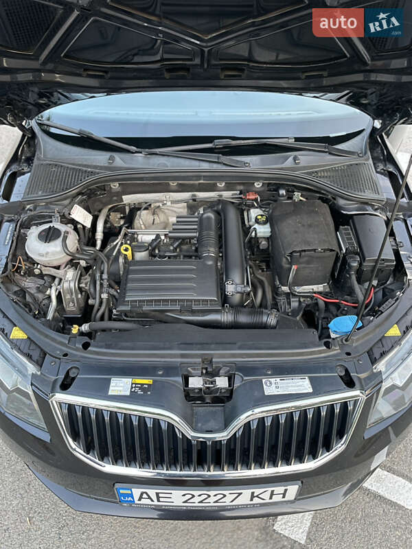 Лифтбек Skoda Octavia 2017 в Подгородном