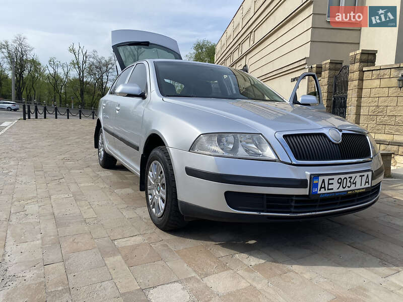 Ліфтбек Skoda Octavia 2008 в Дніпрі