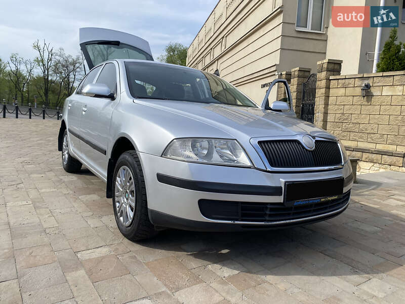 Ліфтбек Skoda Octavia 2008 в Дніпрі