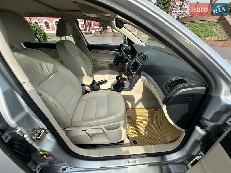 Универсал Skoda Octavia 2010 в Днепре